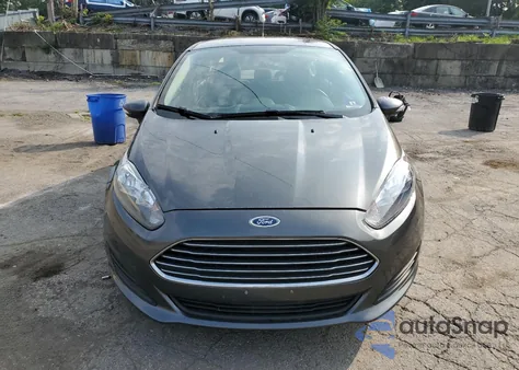 2015 Ford Fiesta Se z USA, uszkodzony, nr VIN 3FADP4BJ4FM211420